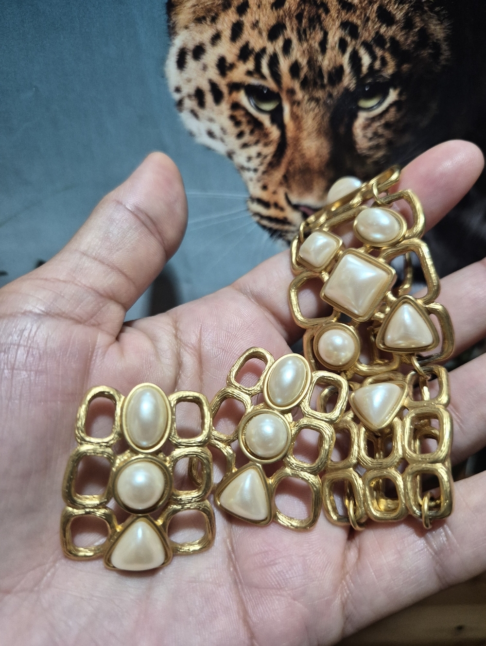 Avon Gold-Tone Pearl Accent Bracelet and Earring Set